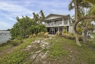 Image de Boaters Paradise  ***Palm Point*** Little Gasparilla North Canal on the Point