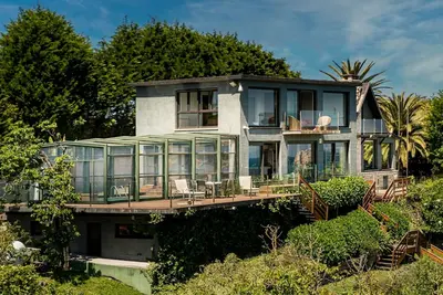 Image de Espectacular villa al borde del mar