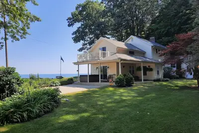 Image de Relax at The Cliffside Getaway!