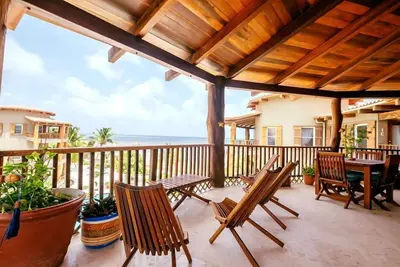 Image de Stunning 3 bedroom, 3 bathroom Beach Home