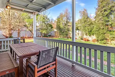 Image de This home isGreat for families and small groups set right in the heart of Mansfield.