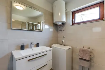 Image de Apartment Issa- Luxury three bedroom apartment with bacony and city view