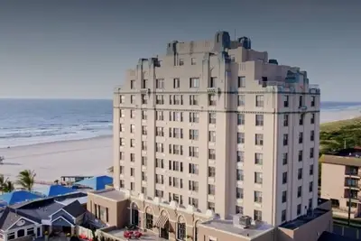 Image de Brigantine Beach - Large Studio / 1ba - Oceanfront Property!