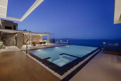 Image de Villa Nereid 5 bedroom villa with infinity heated pool