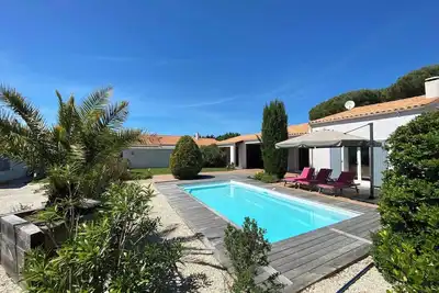 Image de Villa du Bois Henri Iv : Villa avec piscine chauffée jusqu'à 8 pers
