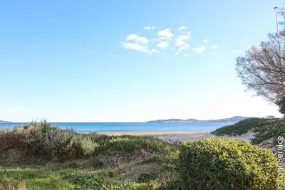 Image de Appartement 2 pièces sur plage avec grande terrasse