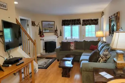 Image de #320 Perfect unit for all the kids, Unique Multi Level