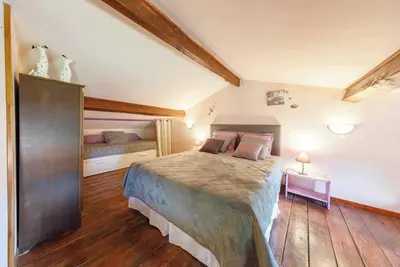 Image de Suite familiale sur 2 niveaux dans un hameau paisaible. Idéale pour les familles