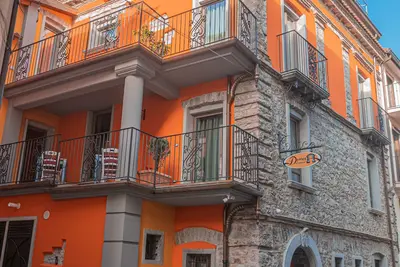 Image de Elegante e Moderno Bilocale in Mansarda