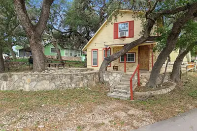 Image de Stonehaven @ Frio River Vacation Rentals