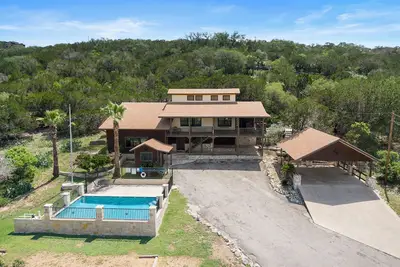 Image de Coyote Canyon Lodge, Private Pool, @ Frio River Vacation Rentals