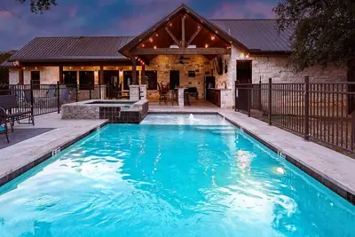 Image de Hang Your Hat, Private pool, Free Golf @ Frio River Vacation Rentals