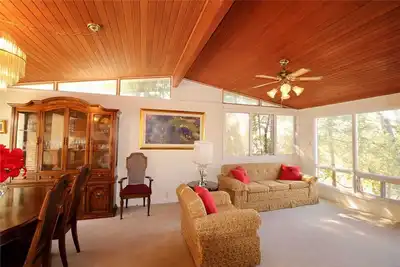 Image de Beautiful Country Cottage near Lake Scogog