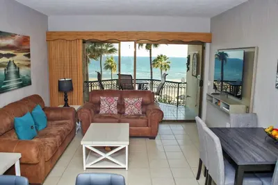 Image de Ultimate Beachfront Escape at Sonoran Sea – Pools, Hot Tubs, and Ocean Views!