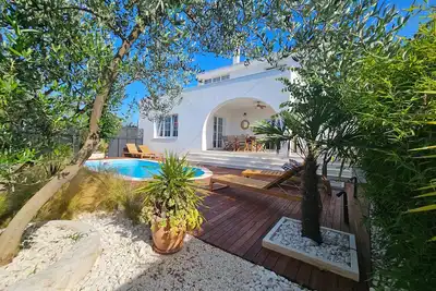 Image de Appartement de trois chambres avec la terrasse Arbanija, Ciovo (A-11789-c)