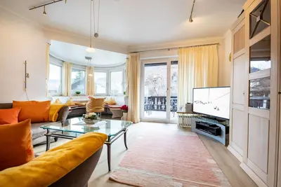 Image de Generously sized holiday apartment in a holiday residence in Garmisch