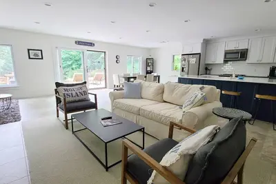 Image de In-Town, Tucked Away! Beautiful 1bd--Sleeps 4, Central A/C, Walk to Wellfleet Town Center & Harbor