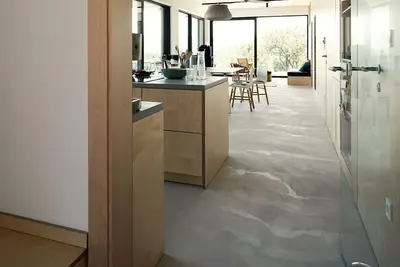 Image de Konjiček - hiša nad dolino, the house above the valley