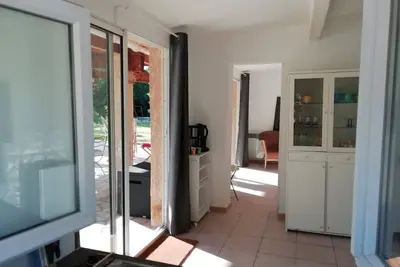 Mazet Avec Piscine Privative sur un Terrain de 3000m2