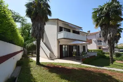 Image de Appartement de vacances Malinska pour 1 - 4 personnes avec 2 chambres à coucher - Appartement de vac