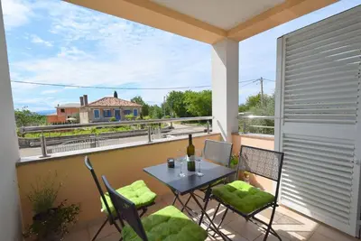 Image de Appartement de vacances Malinska pour 1 - 4 personnes avec 2 chambres à coucher - Appartement de vac