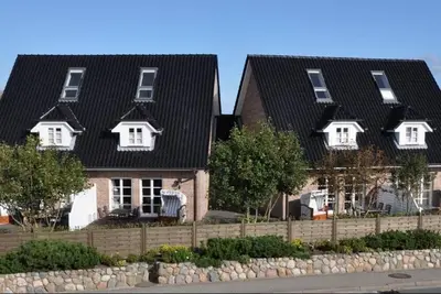 Image de Cozy Dhh \"Diek Twilling 1\" - vacation directly on the dike for 6 people