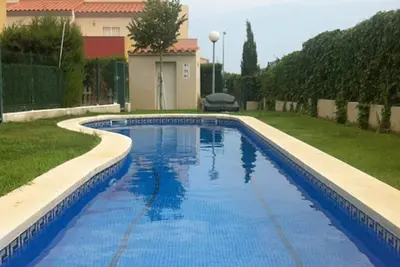 Casa Adosada de dos Habitaciones a 5 Minutos en Coche del mar