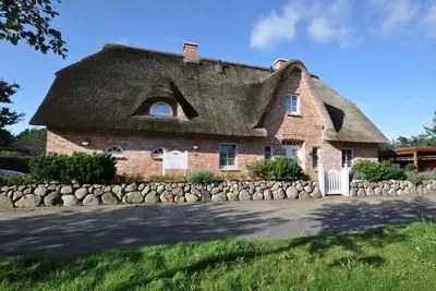 Image de Vacation in the inviting Dhh \"Huus Freeden 1\" - space for 6 people