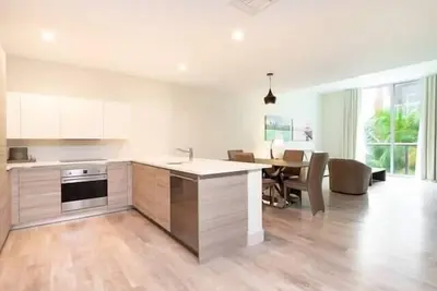 Image de Experience Comfort Large Beach Condo  - Cs32