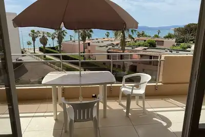 Image de T2 les Pieds dans l'eau au Lavandou