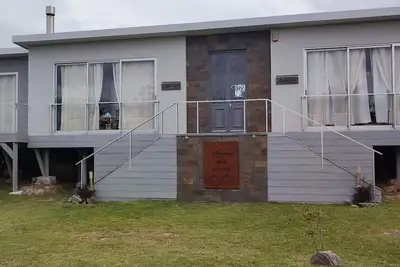 Image de Tu próxima aventura comienza aquí: Alquiler vacacional en Villa Serrana