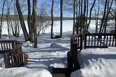 Image de Lakefront Poconos, Early check in late check out during winter months.