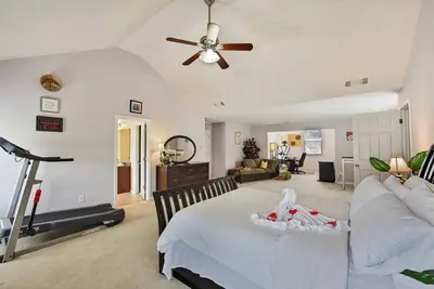 Image de Huge Space -Office-Full Kitchen