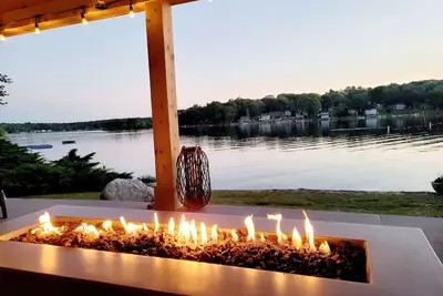 Image de Waterfront Lake House Retreat
