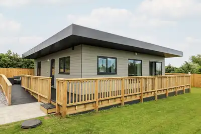 Image de Meadowbank Lodge, pet friendly, with hot tub in Brandesburton