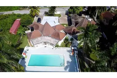 Image de Windy Villa Sleeps 8 /Free Wifi & Airport Pickup