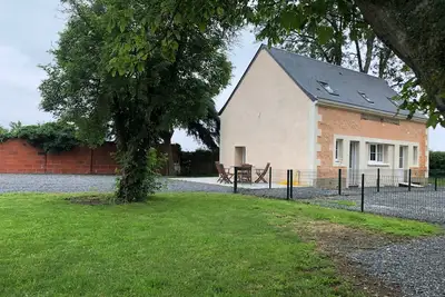 Image de Spacieuse maison près du Mans avec jardin, idéale pour séjours pro, 4 chambres, Wi-Fi, parking