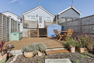 Image de 28 Marsh Road - a bungalow that sleeps 6 guests in 3 bedrooms