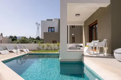 Image de De. Light Boutique Villa Iii, Featuring Heated Pool