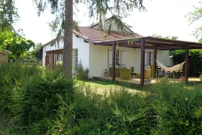Image de Maison indépendante terrain clos avec aire de jeux aménagée + salle de jeux*