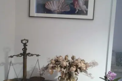 Image de Appartement très central. Accès à la plage et à toutes les commodités, à pied.