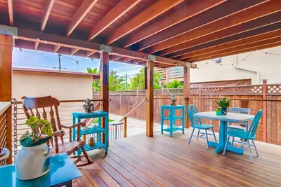 Serenity at Sunset Cliffs - 1 bedroom cottage 1 block from Sunset Cliffs