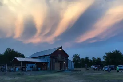 Image de Rustic Barn Venue