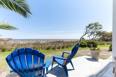 Image de Driftwood paradise, ocean view!