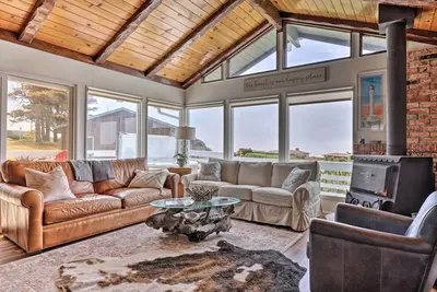 Irish Beach Cottage w/ Beach Access & Ocean Views