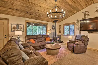 Image de Deluxe Rocky Mountain Hideaway in Como w/ Hot Tub!