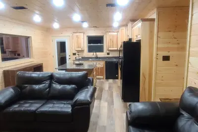 Image de Four The Good Times (Cabin by De Queen Lake)