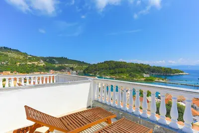 Image de Faros Dio: Gaios studio, sea views, private sun-loungers