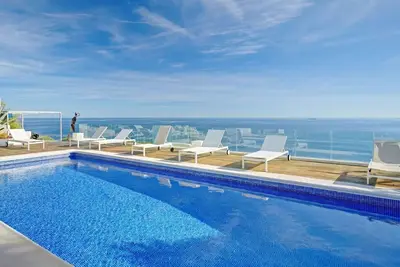 Image de Maison de vacances privée avec piscine privée, Wifi, climatisation, Tv, patio, vue panoramique