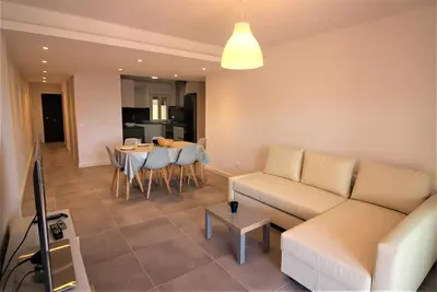 Image de 2ème Ligne, ENTIÈREMENT RÉNOVÉ, Full Equipe, Au Centre, Vue Mer. Wifi